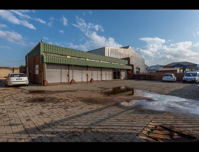 425M² FACTORY SOLD IN ROODEKOP